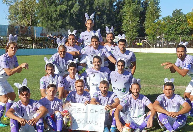 Un poco de show antes de que ruede la pelota