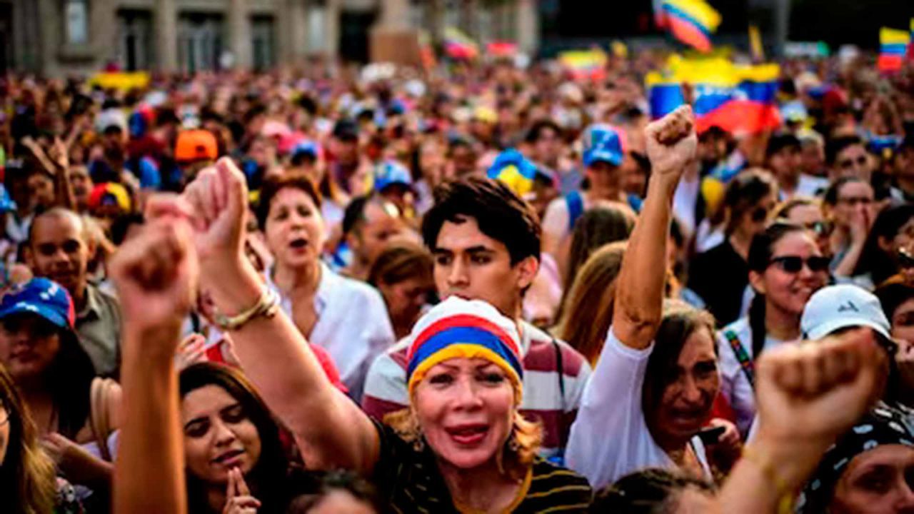 Kast promete expulsar a venezolanos de Chile y Perú moviliza el ejército para impedirles el ingreso