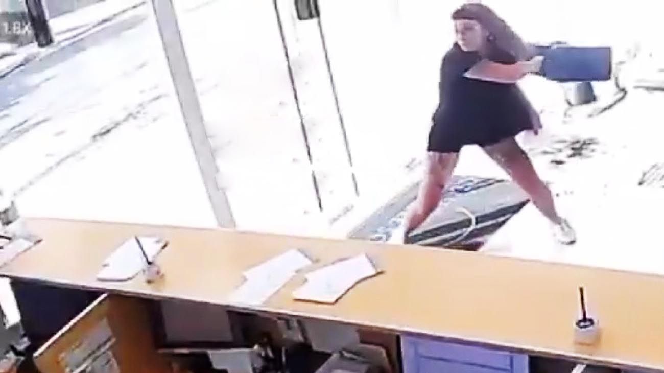 Escándalo en clínica de General Pacheco: una mujer atacó la recepción por no poder realizarse una ecografía