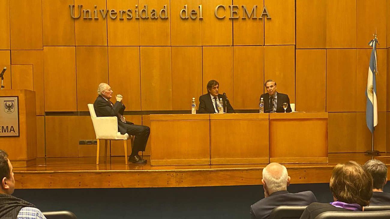 Pichetto en modo candidato: "Hay que mirar para adelante sin espejo retrovisor"