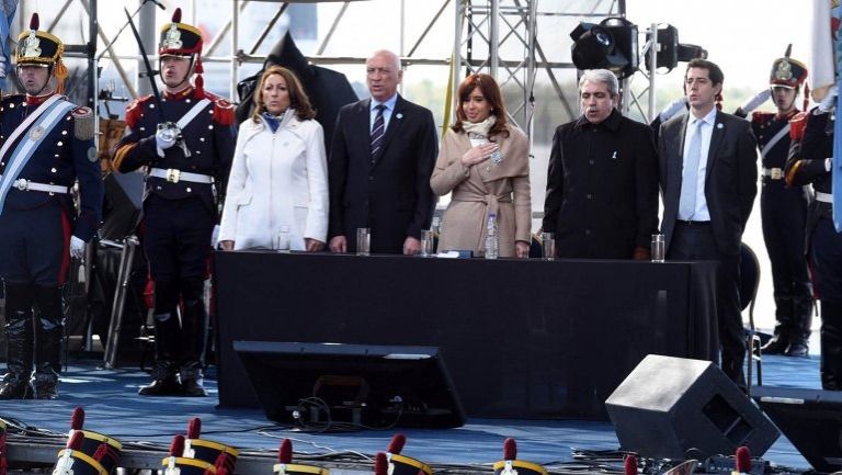 Fecha patria y acto de campaña: CFK viaja a Rosario tras el triunfo del PJ