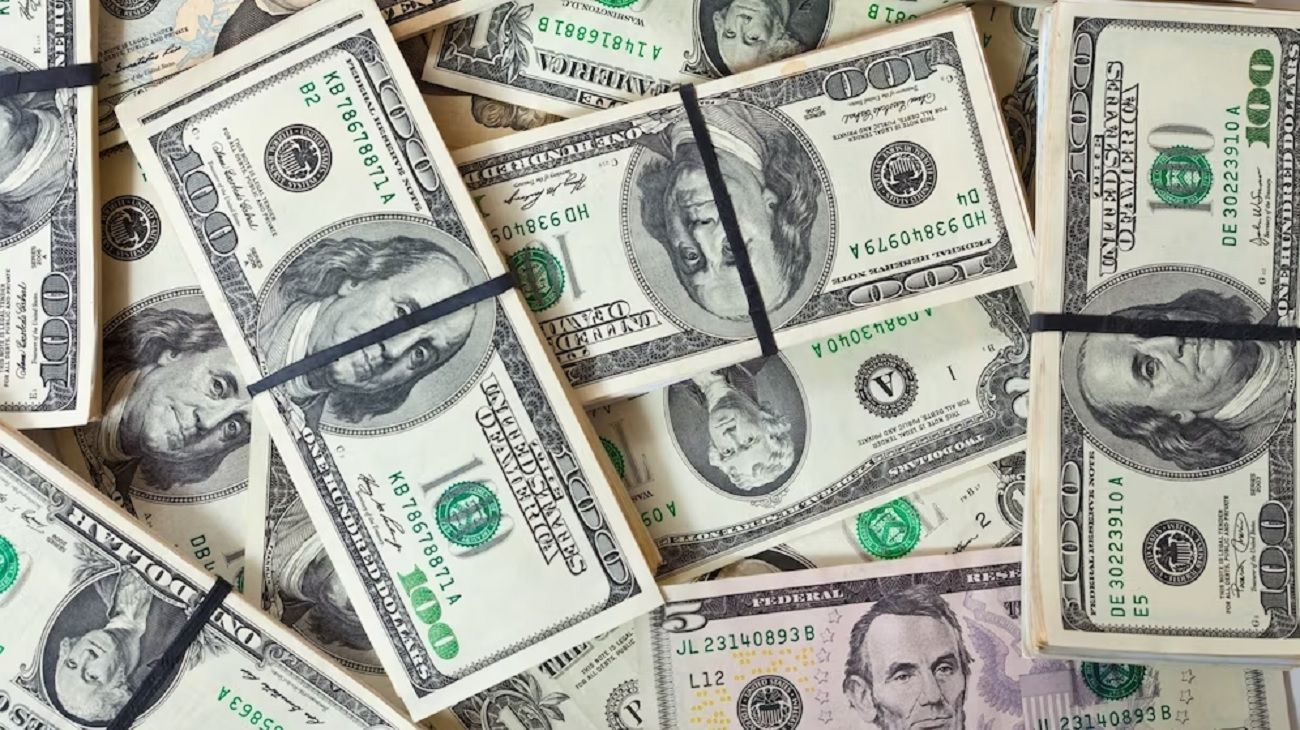 El dólar blue pierde valor este 12 de julio