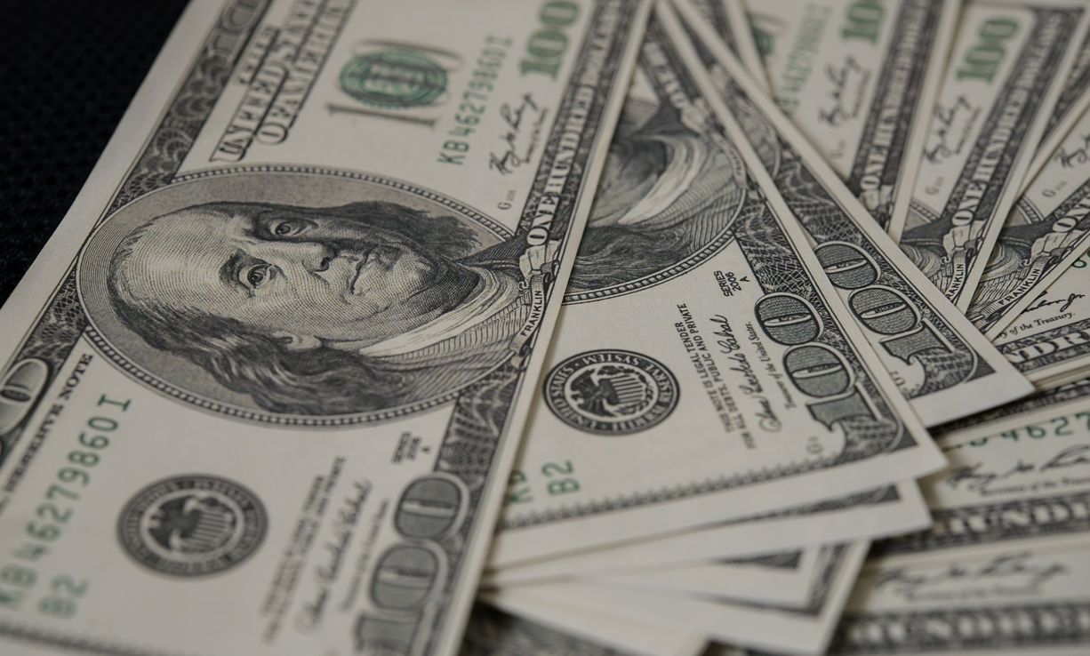 El dólar blue logra estabilizarse este 26 de septiembre