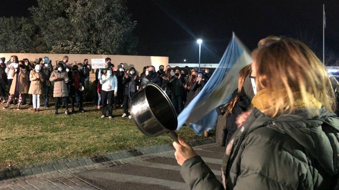 "No queremos chorros": vecinos del barrio privado de Pilar contra la llegada de Lázaro Báez