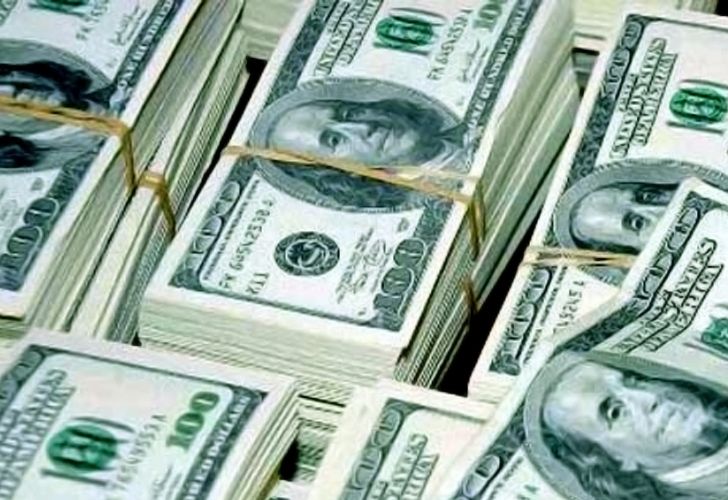 Se complica el acceso a "dólar turista"