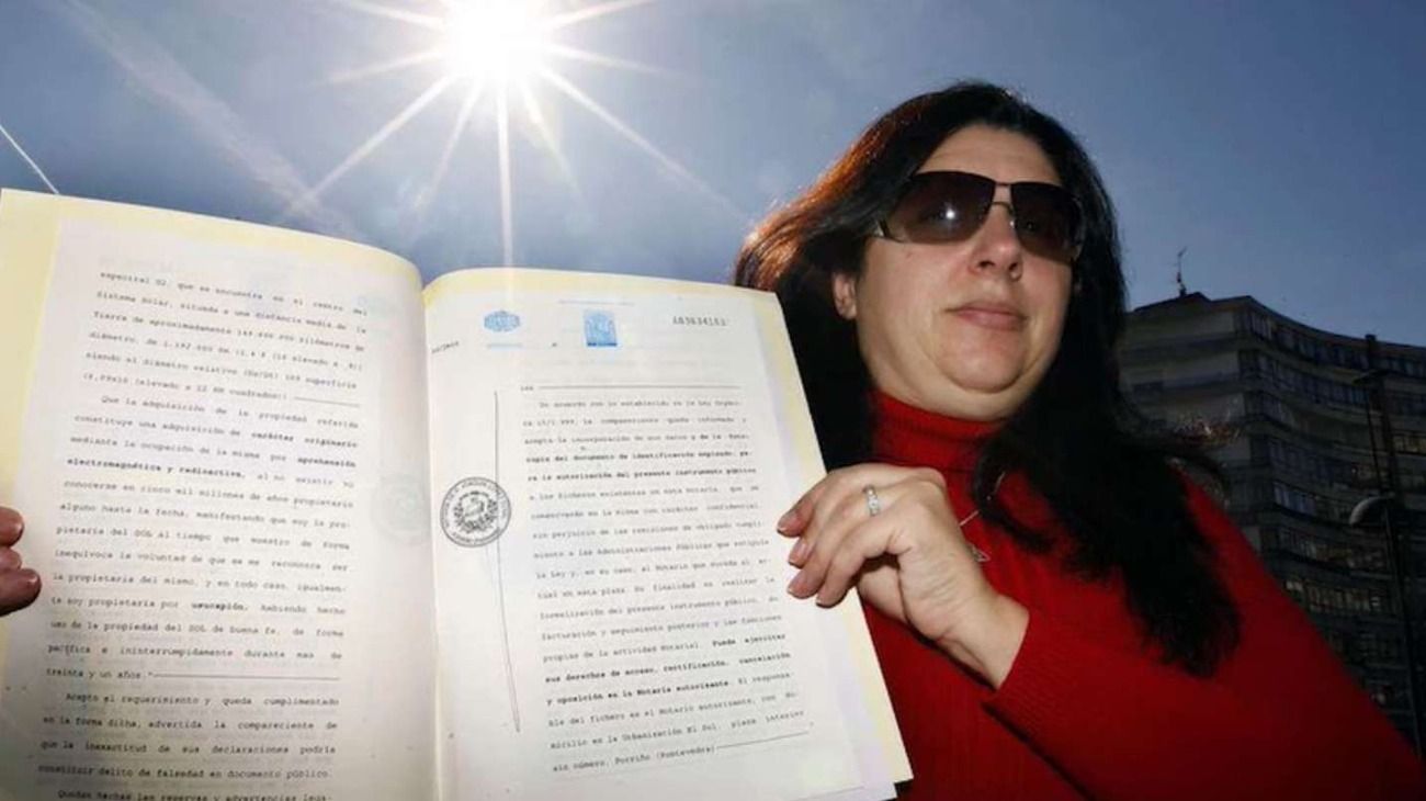 Una mujer española dice que es dueña del sol y quiere cobrar por su uso