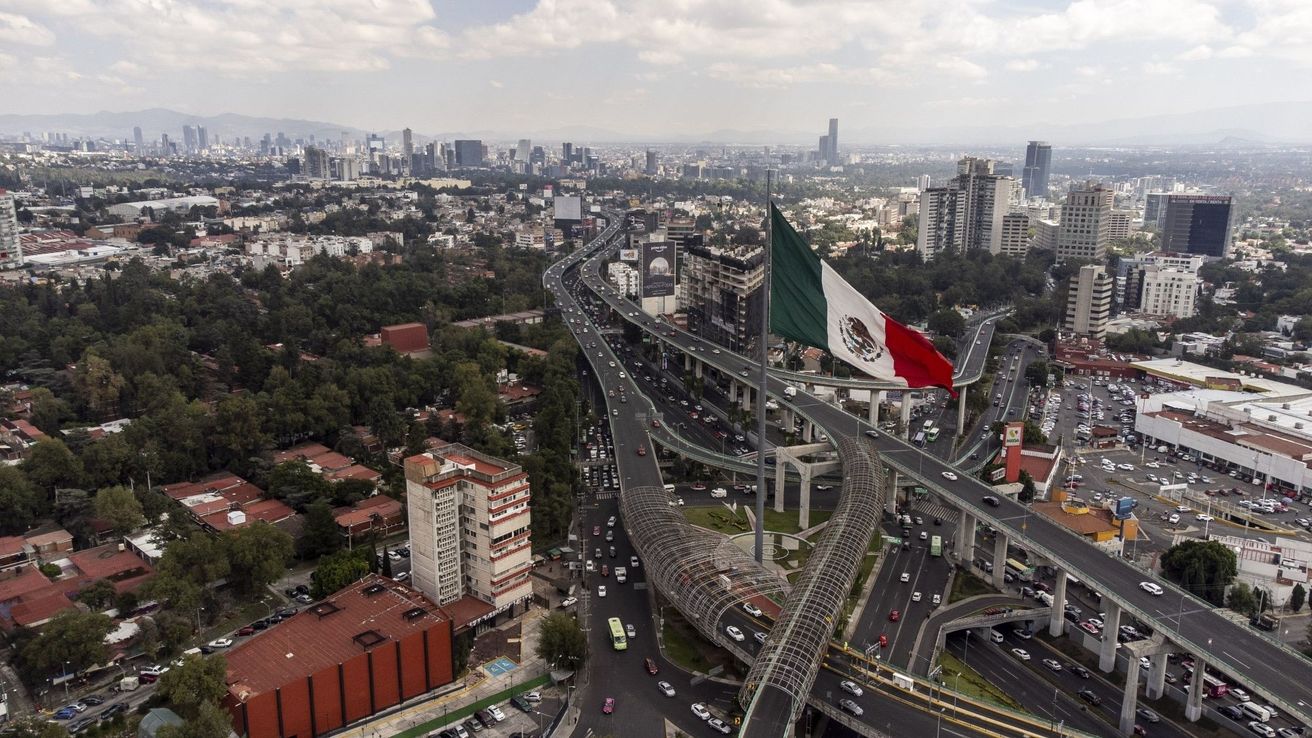 Barcos, autos y computadoras lideran las exportaciones de México a EEUU