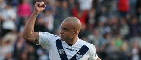 Sin exigirse mucho, Vélez venció 3-0 a Arsenal