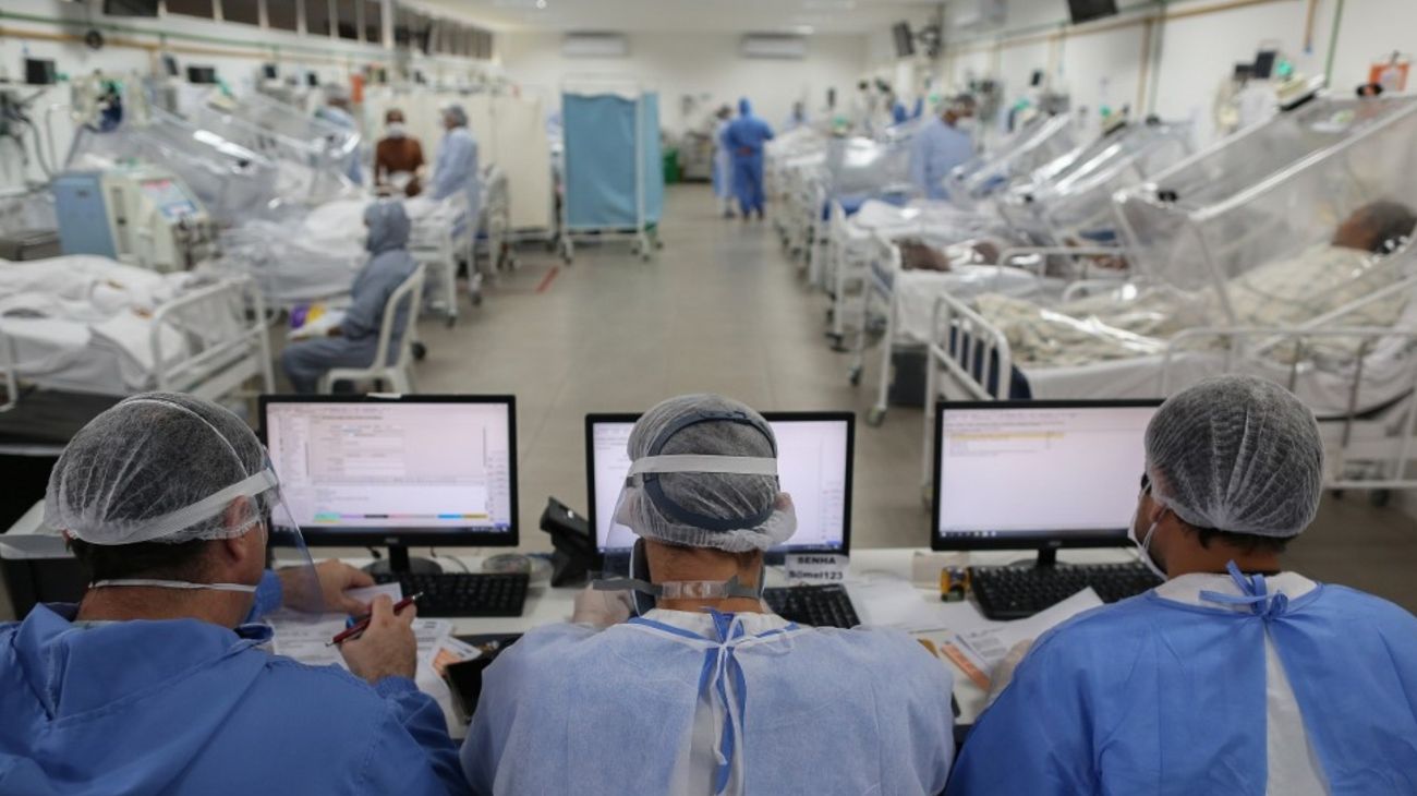 Hallaron anomalías oculares en pacientes con cuadros graves de Covid