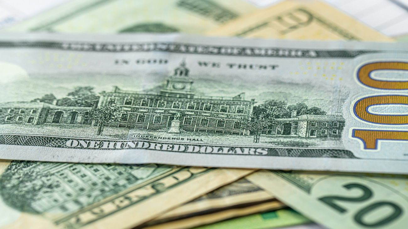 A cuánto cerró el dólar blue hoy, viernes 27 de febrero