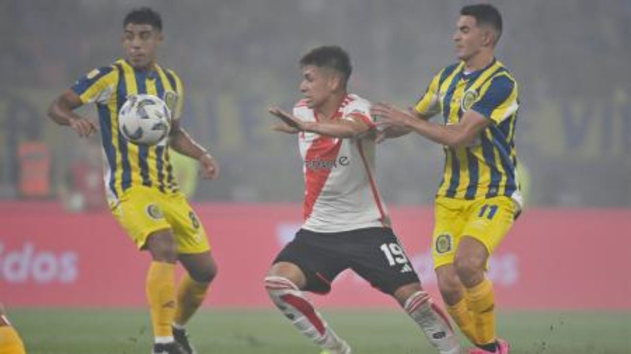¿Cómo será la partida de Echeverri al Manchester City?