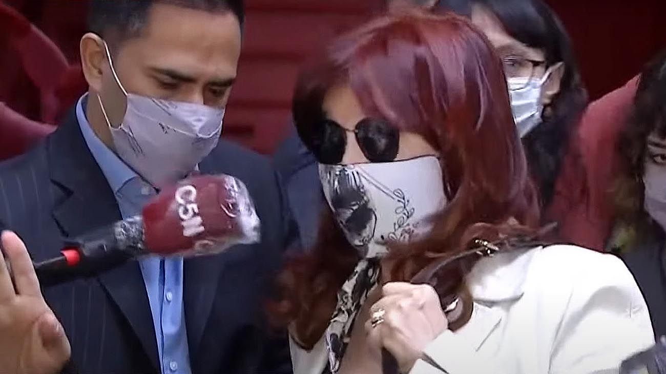 Cristina Fernández de Kirchner ya fue operada y "presenta un buen estado general de salud"