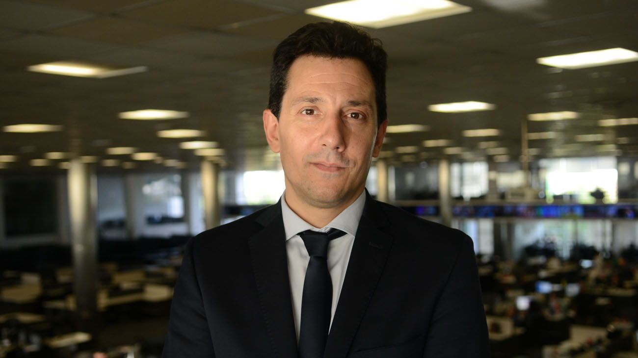 Diego Falcone: "Si te dolarizaste, en este momento conviene guardar los pesos"