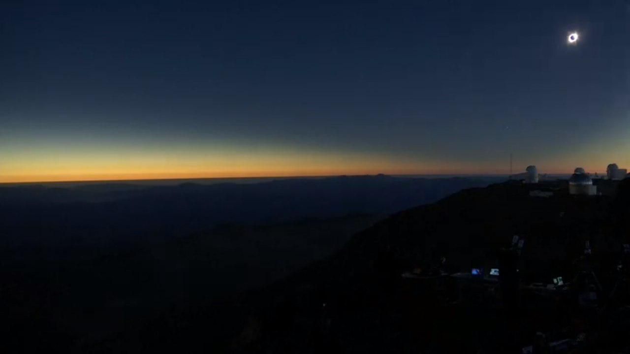 El espectacular eclipse solar arrasó con la mitad de la energía solar de Chile