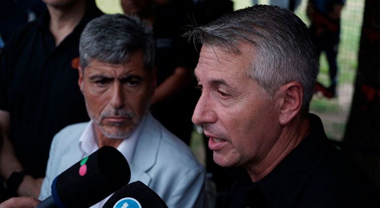 La Policía cuestionó la actuación del sargento que mató a un ladrón en La Calera