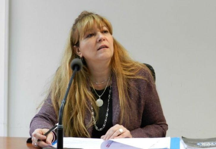 Tiene 16 años, apuñaló para robar y le dieron arresto domiciliario