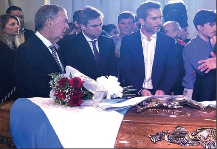 Un "blanqueo" que no cayó bien en el funeral de De la Sota