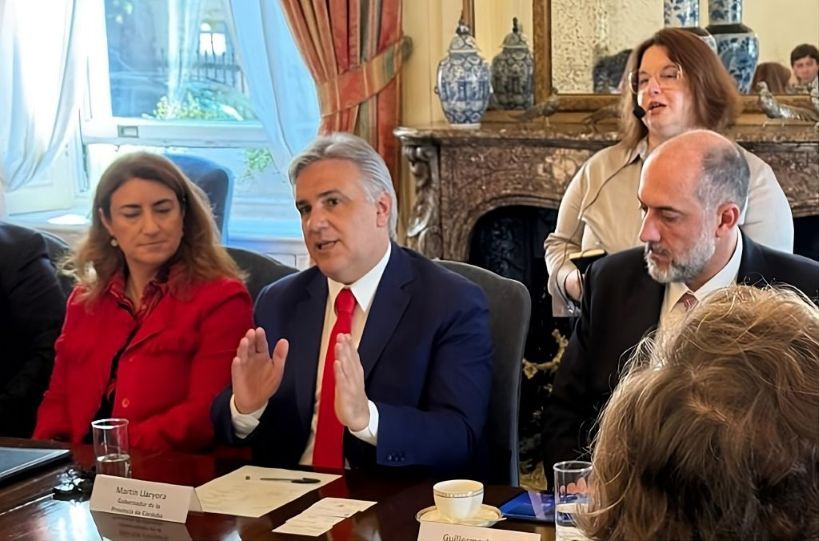 Llaryora se mete de lleno en la campaña de Capital