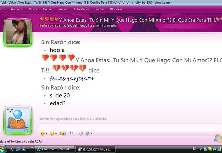 Jóvenes que se exhiben en la Web a cambio de una carga de celular