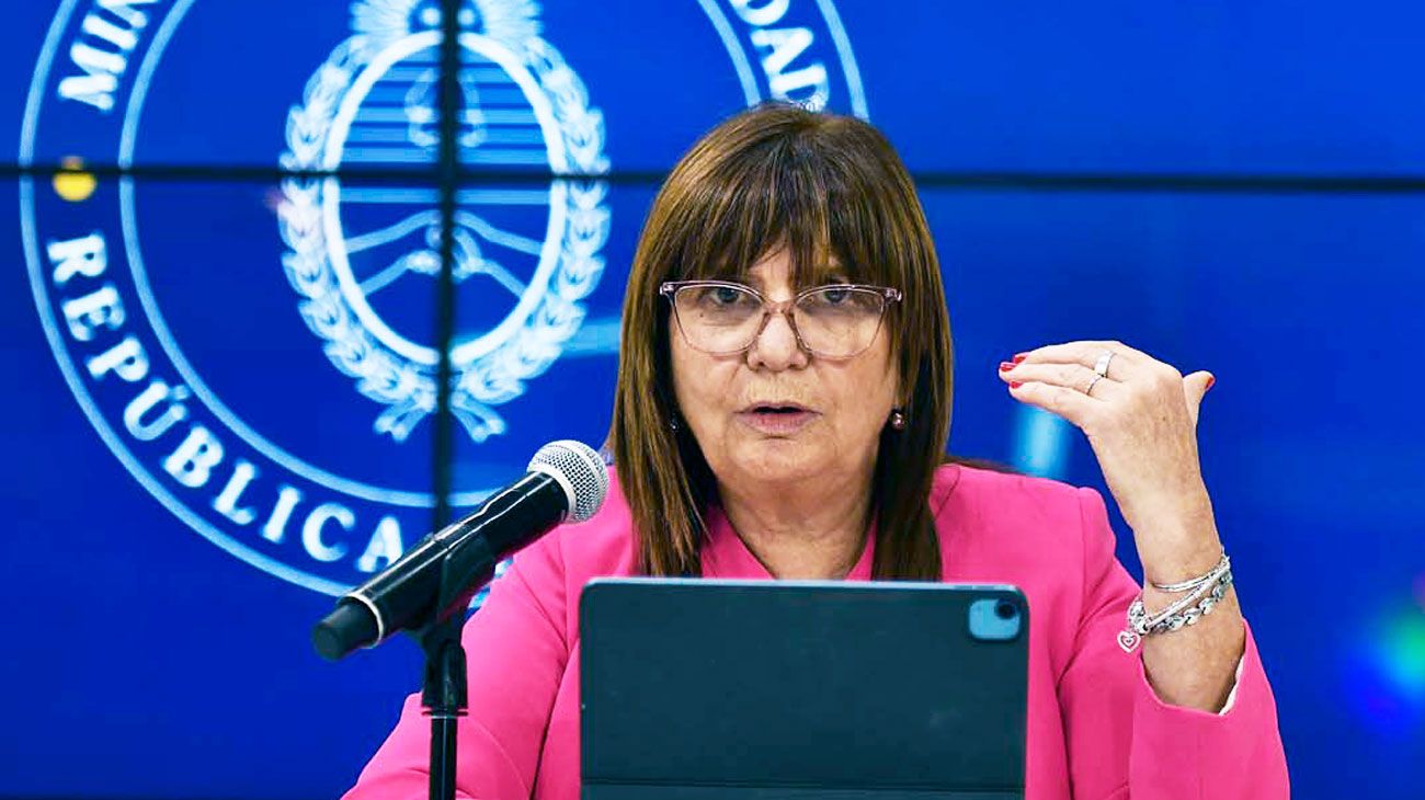 Bullrich pidió que se queden en casa y advirtió: “El que corta no cobra”