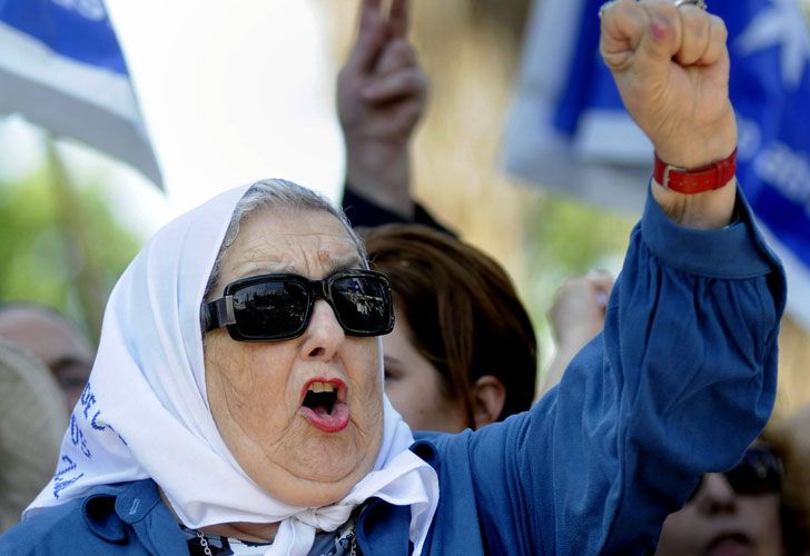 Hebe de Bonafini calificó de "atorrantes" a Moyano y Barrionuevo