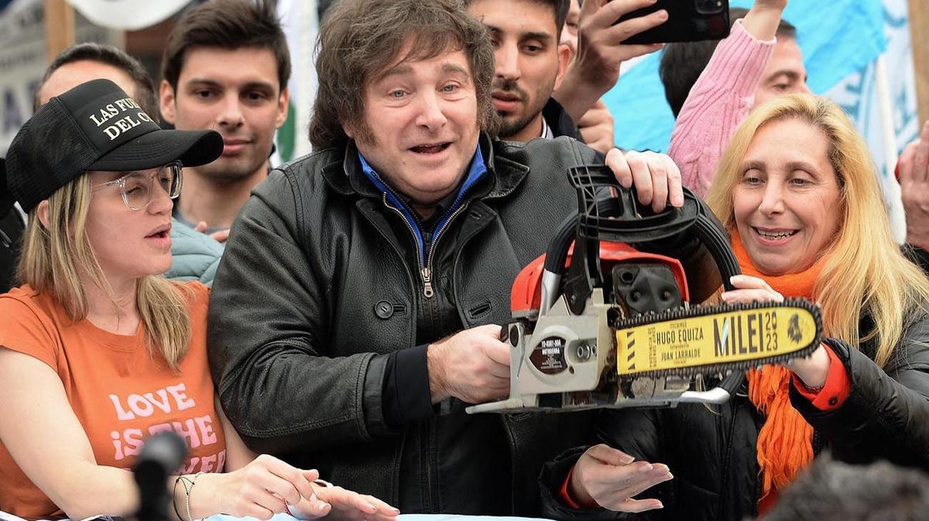 Encuesta Nacional: el 53 % quiere que Javier Milei haga un "ajuste moderado"