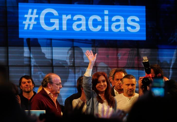 Video | Cristina intenta resistir