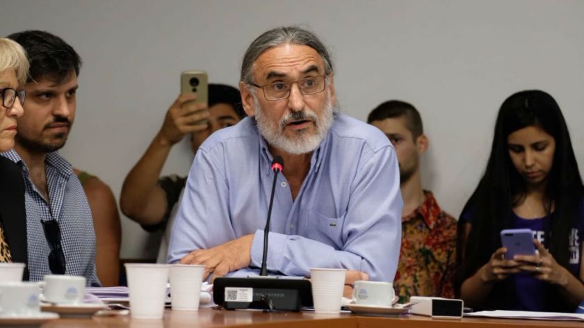 Basterra: "Dejen que alguien se haga cargo de lo que corresponde y yo acompaño"