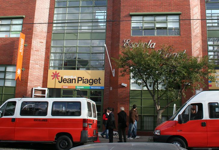 Toman el colegio del hijo de Schoklender