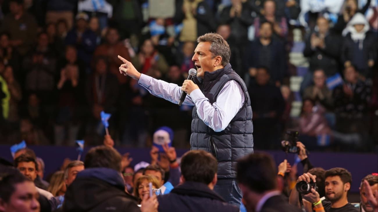 Sergio Massa, ministro y precandidato