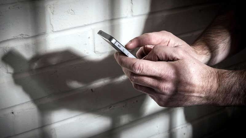 Mendoza: Buscan erradicar los celulares de las cárceles