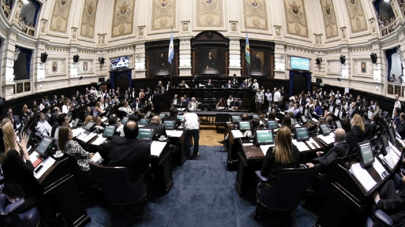 ¿Olvido o error del sistema?: 15 legisladores bonaerenses no presentaron sus DD.JJ.