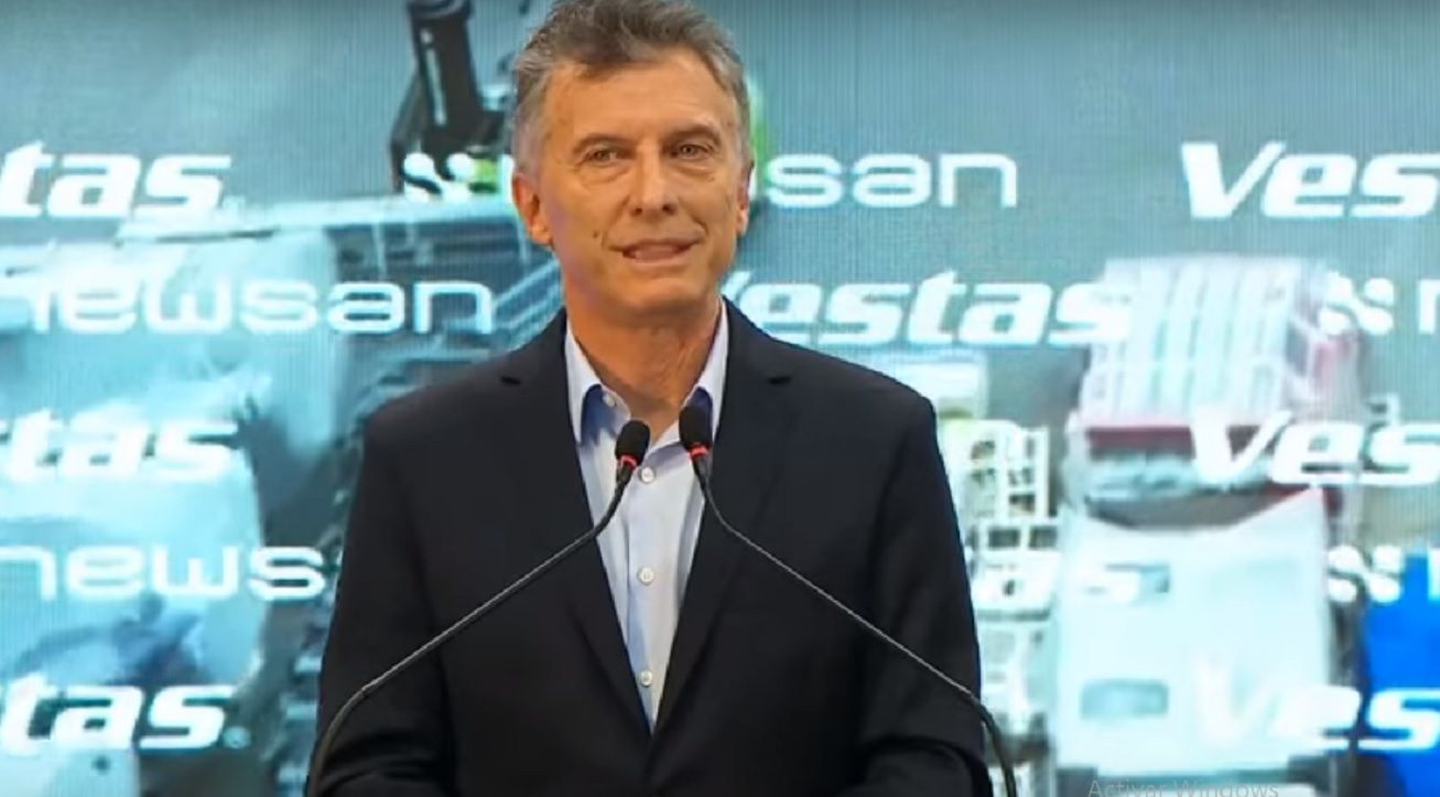 Macri: "Desde que Aerolíneas se estatizó, el Estado pone plata para que funcione"