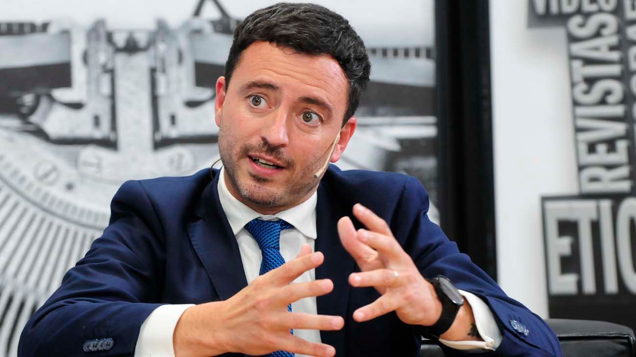 Con tensiones internas, la UCR espera el texto final de la Ley Ómnibus