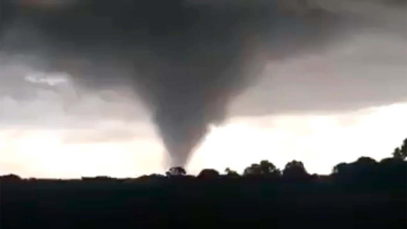 Tornado en Bombal: destrozos, corte total de luz y una muerte tras el violento temporal