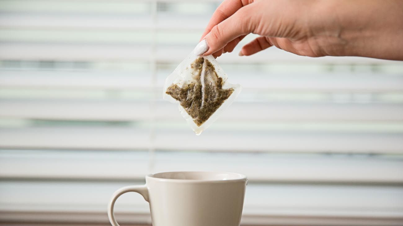 Un estudio reveló la presencia de microplásticos en infusiones de té