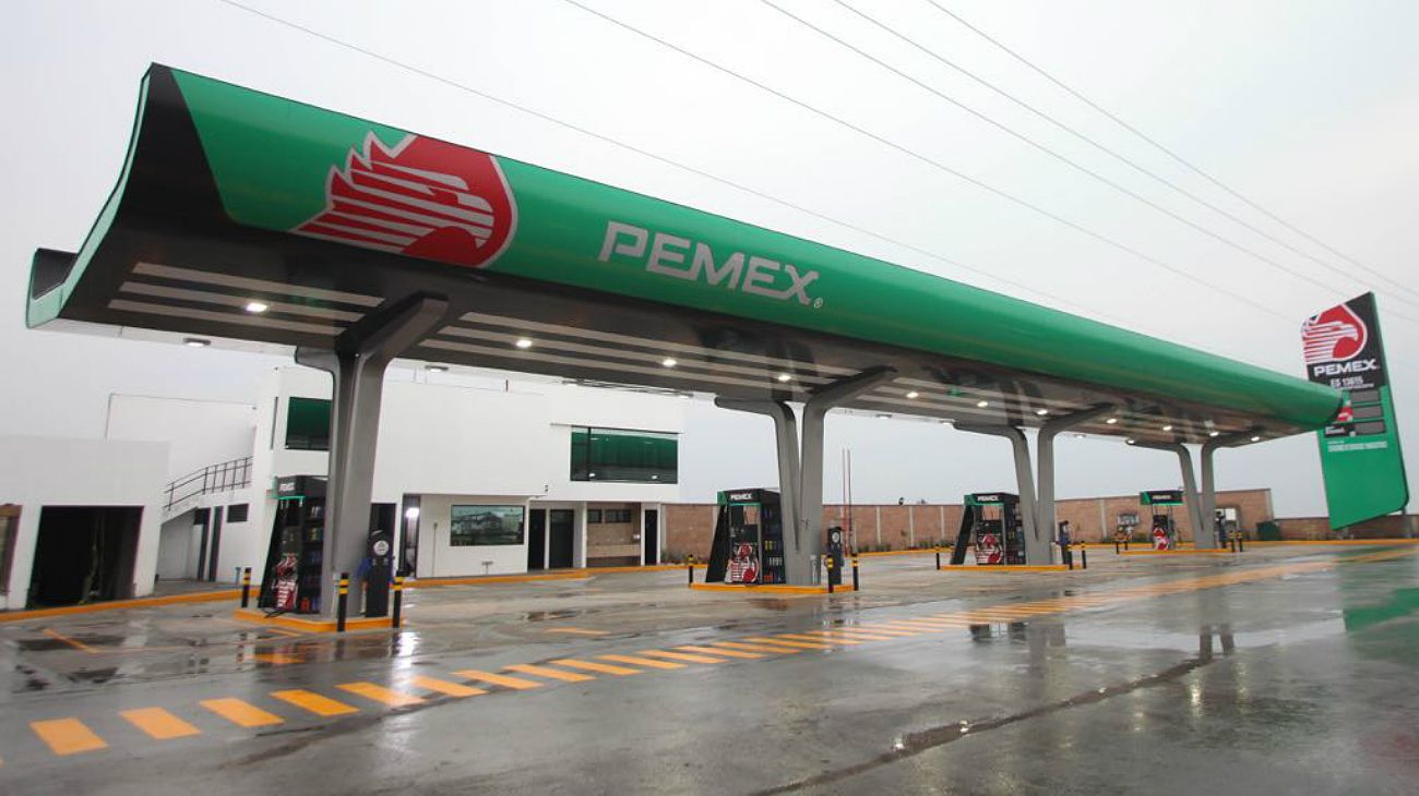 AMLO presenta proyecto de ley para dar más control a Pemex