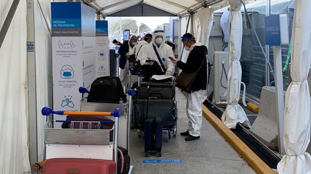 Córdoba: llegó de Perú infectado con la variante Delta y contagió a trece familiares